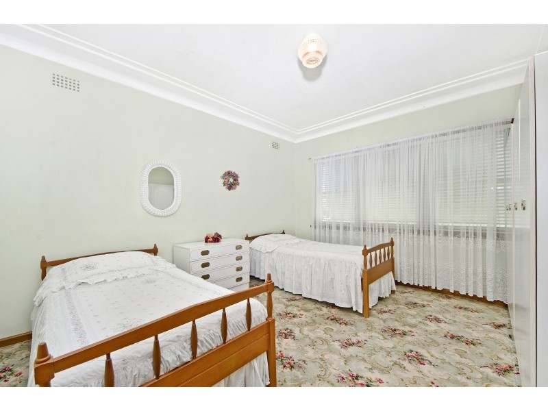 16 Yeend Street, Merrylands NSW 2160