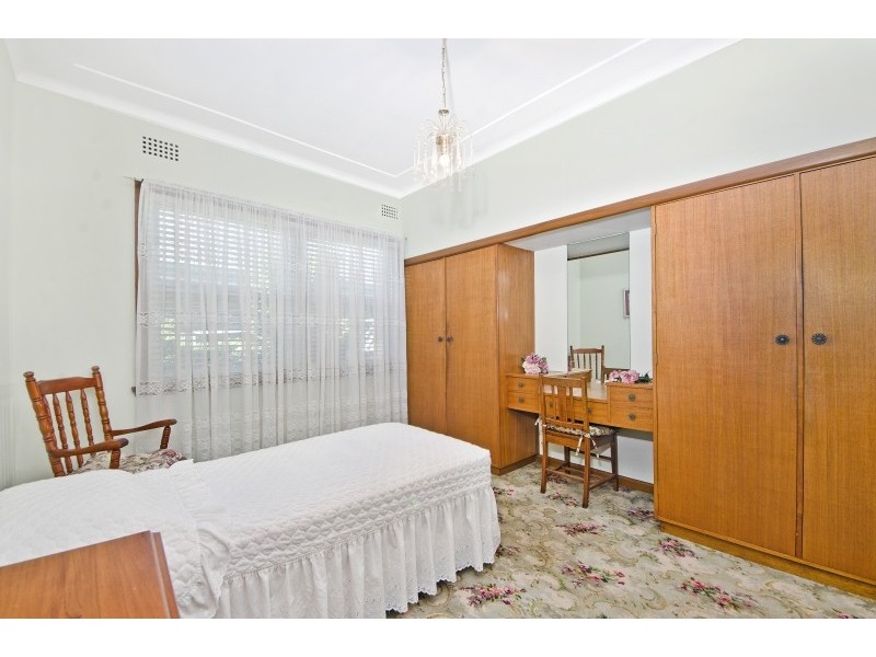 16 Yeend Street, Merrylands NSW 2160