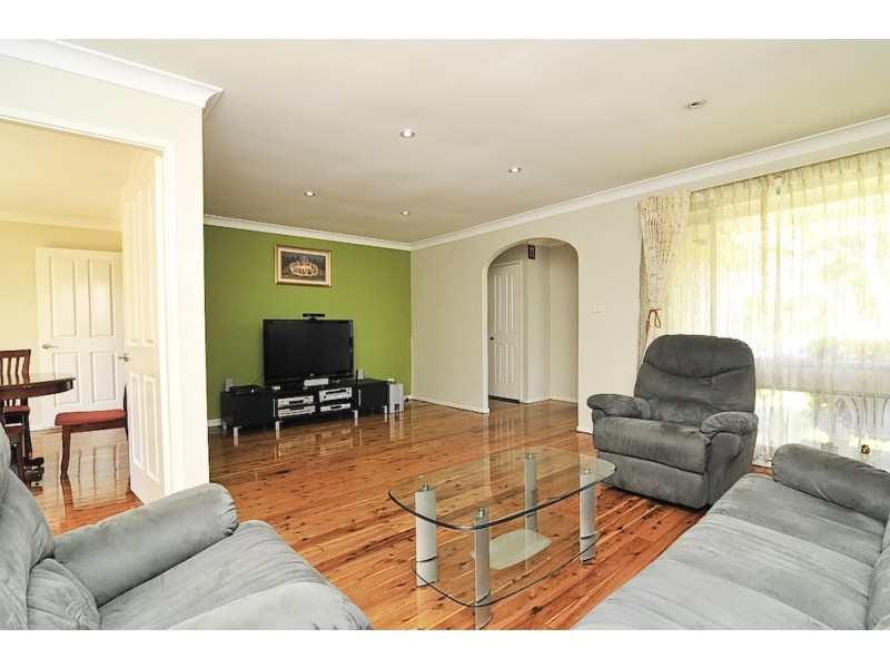 38 Vianney Crescent, Toongabbie NSW 2146