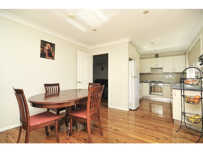 38 Vianney Crescent, Toongabbie NSW 2146