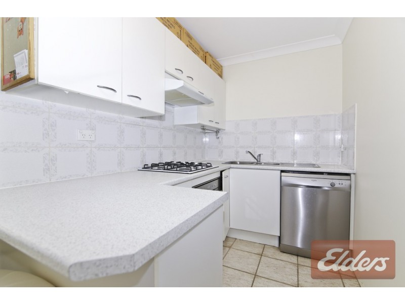 4/44 Ballandella Road, Toongabbie NSW 2146