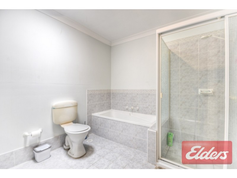 4/44 Ballandella Road, Toongabbie NSW 2146