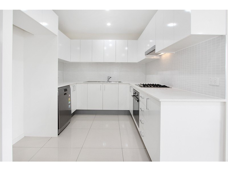 15/8-12 Linden Street, Toongabbie NSW 2146