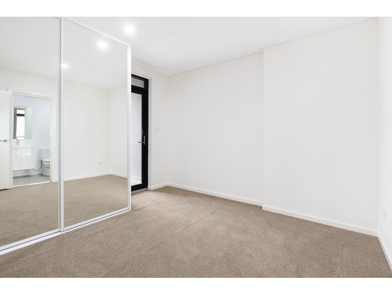 15/8-12 Linden Street, Toongabbie NSW 2146