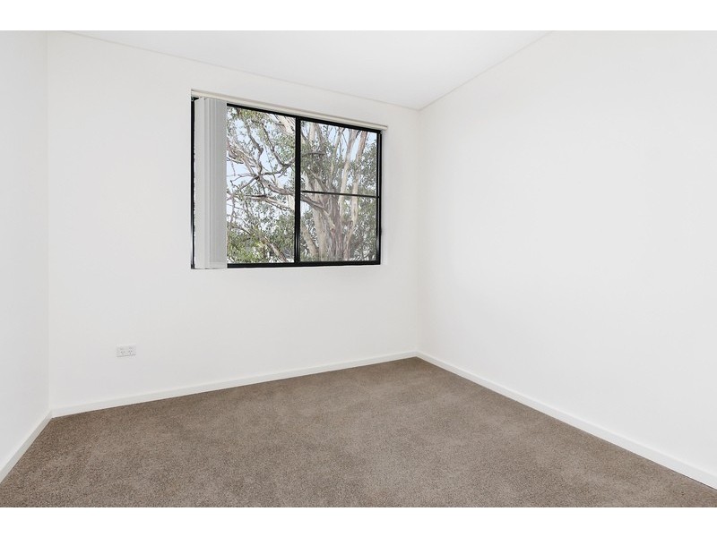15/8-12 Linden Street, Toongabbie NSW 2146