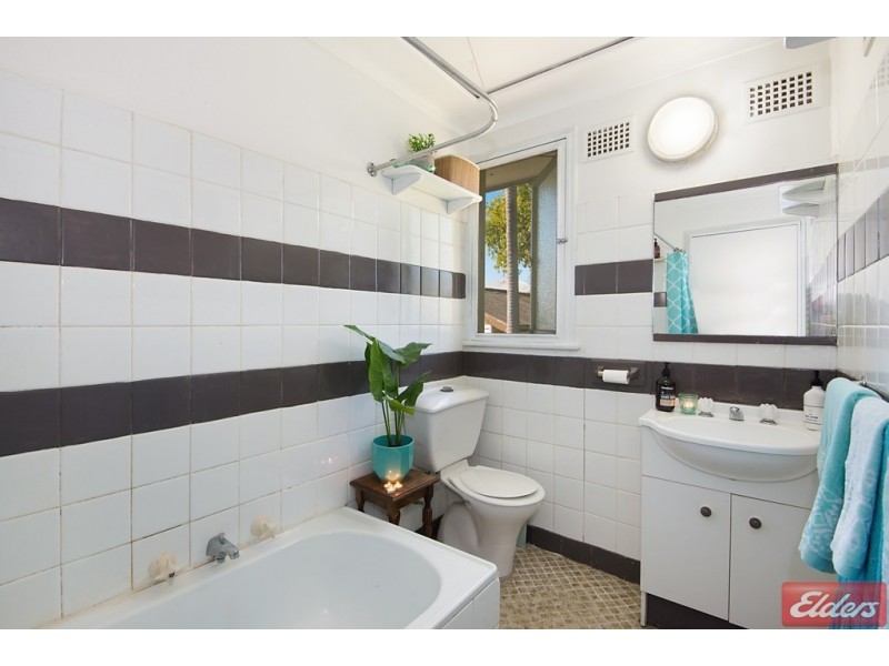 72 Bryson Street, Toongabbie NSW 2146