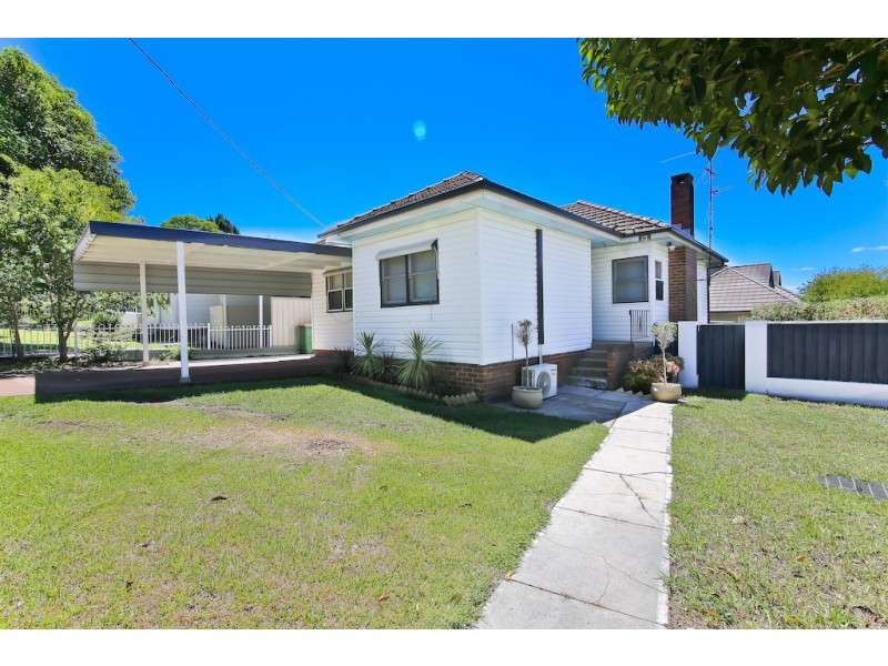 15 Binalong Road, Pendle Hill NSW 2145