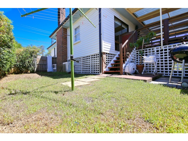 15 Binalong Road, Pendle Hill NSW 2145