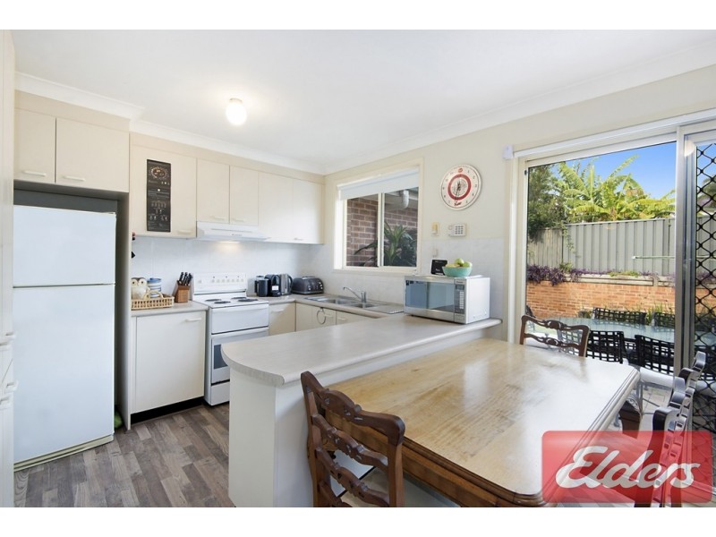 2/156A Targo Road, Girraween NSW 2145