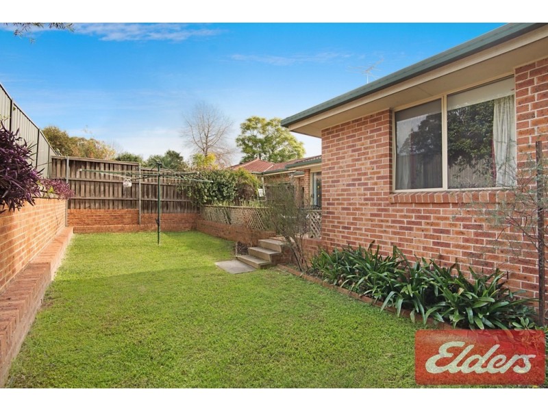 2/156A Targo Road, Girraween NSW 2145