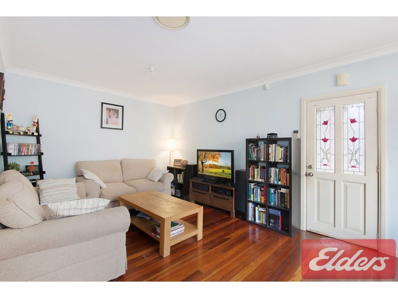 1/196 Targo Road, Girraween NSW 2145