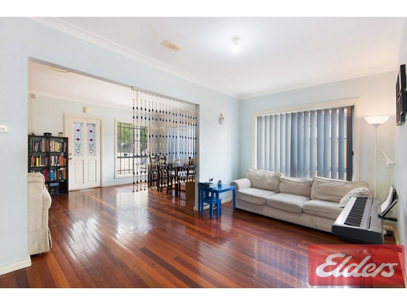 1/196 Targo Road, Girraween NSW 2145