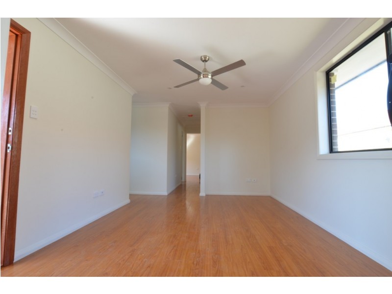 141a Fitzwilliam Road, Toongabbie NSW 2146