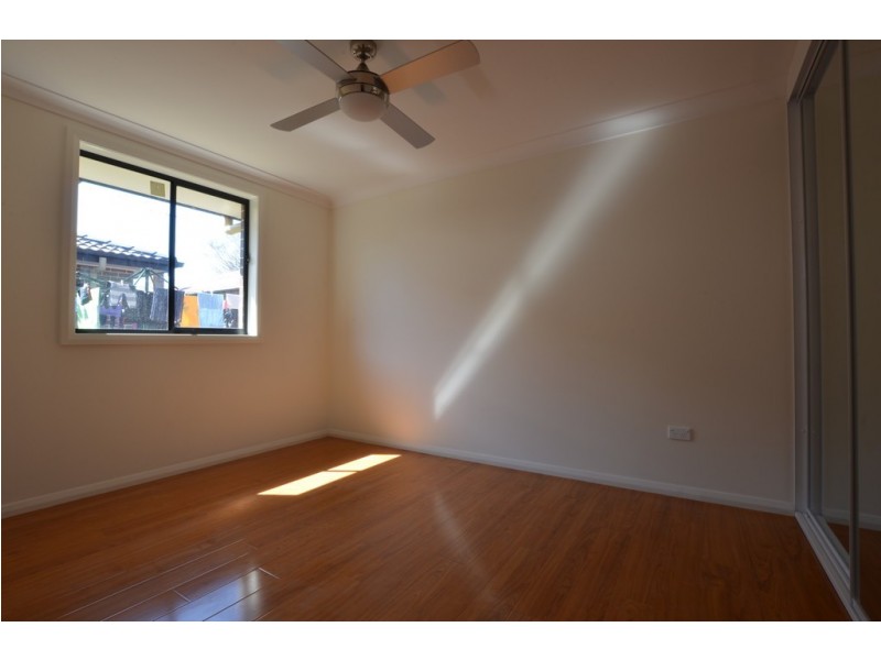 141a Fitzwilliam Road, Toongabbie NSW 2146