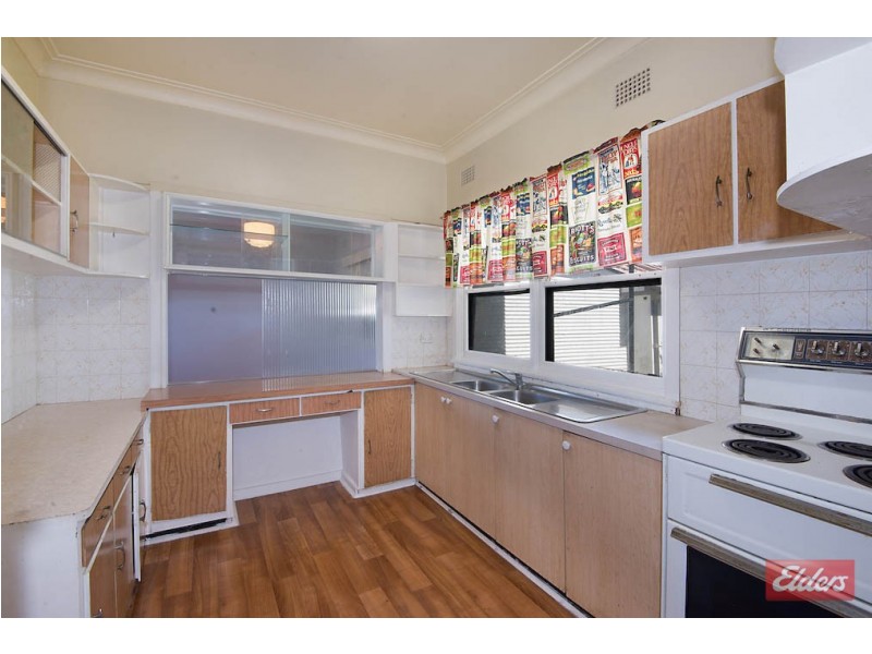 2 Premier Street, Toongabbie NSW 2146