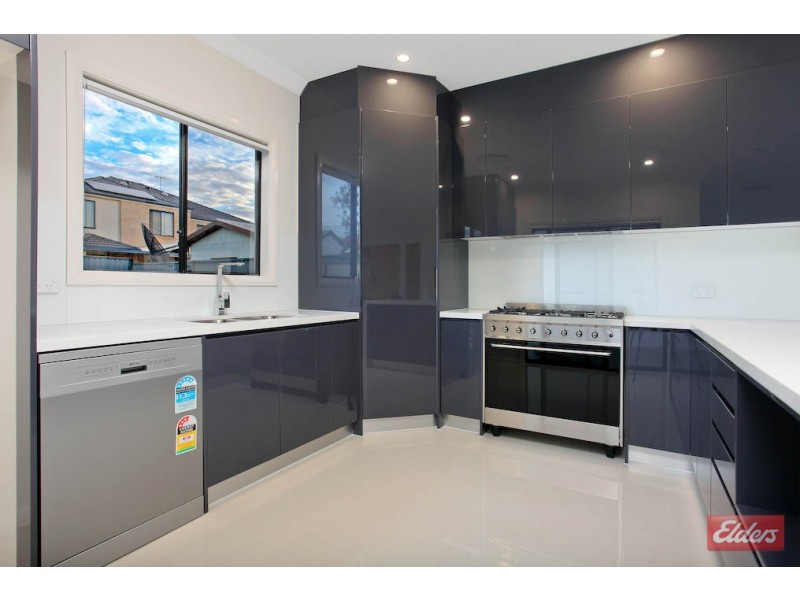 18 Scott Street, Toongabbie NSW 2146