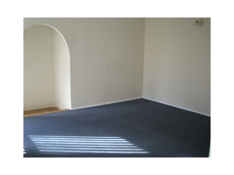 2 Dallas Place, Toongabbie NSW 2146