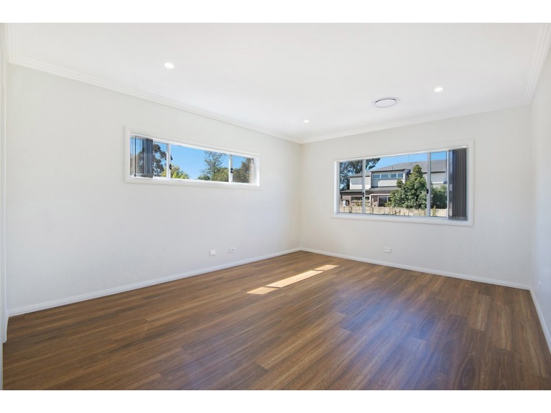 4A Knox Street, Pendle Hill NSW 2145