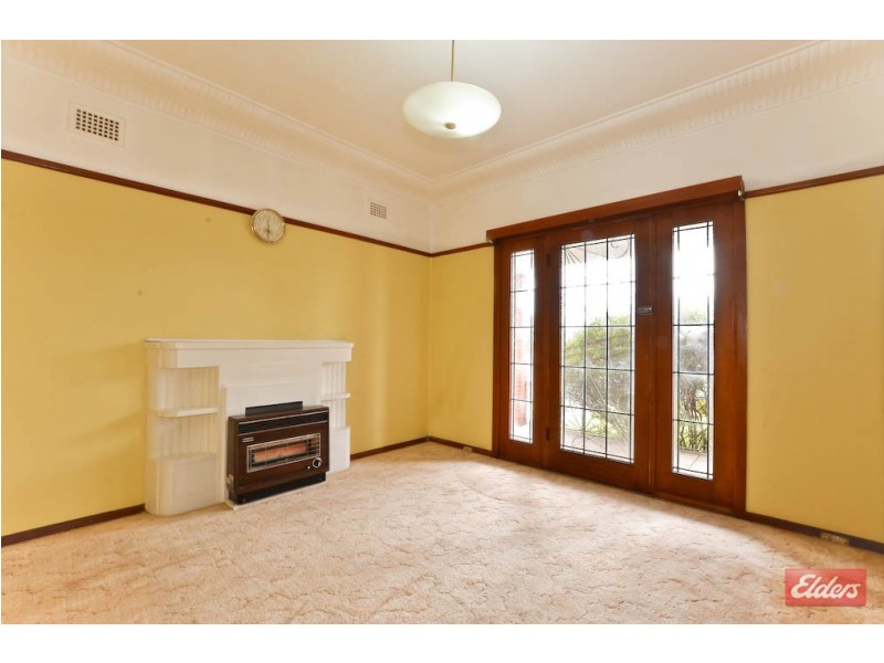 41 Barangaroo Road, Toongabbie NSW 2146