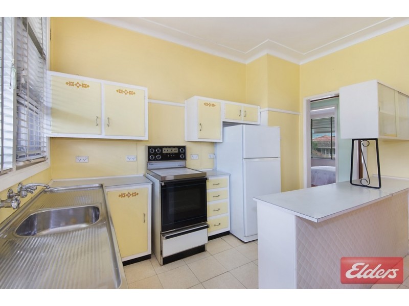 27 Bryson Street, Toongabbie NSW 2146