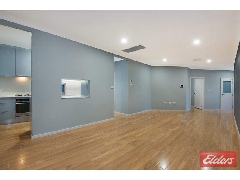 4 Boyne Avenue, Pendle Hill NSW 2145