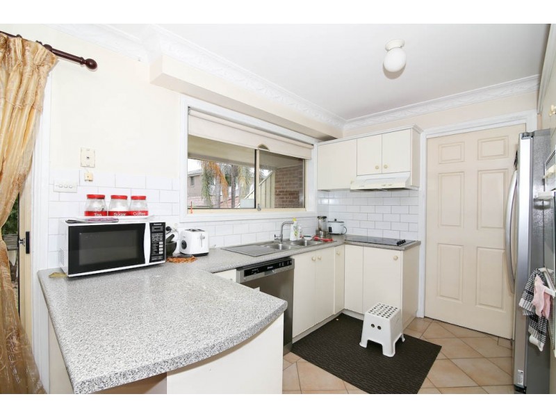 2/533A Wentworth Avenue, Toongabbie NSW 2146