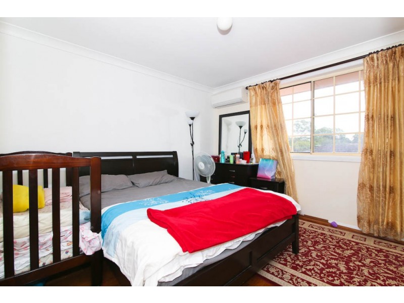2/533A Wentworth Avenue, Toongabbie NSW 2146