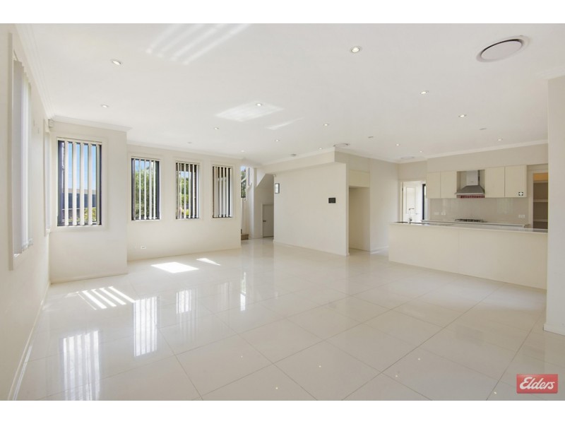 1 Reynolds Street, Old Toongabbie NSW 2146