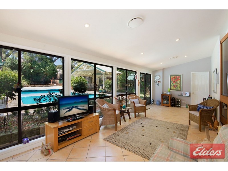 17 Favell Street, Toongabbie NSW 2146
