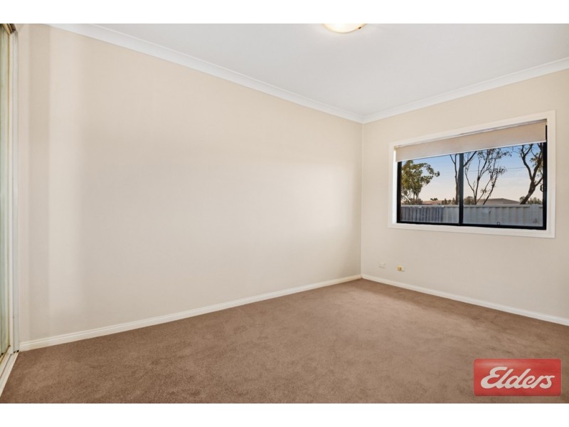 4/39 Woodlawn Drive, Toongabbie NSW 2146
