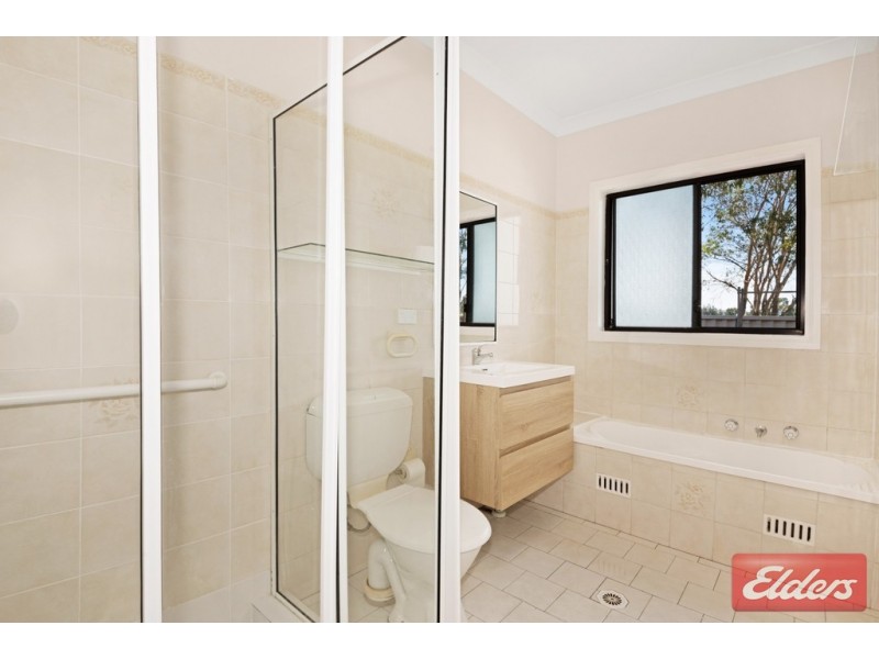 4/39 Woodlawn Drive, Toongabbie NSW 2146