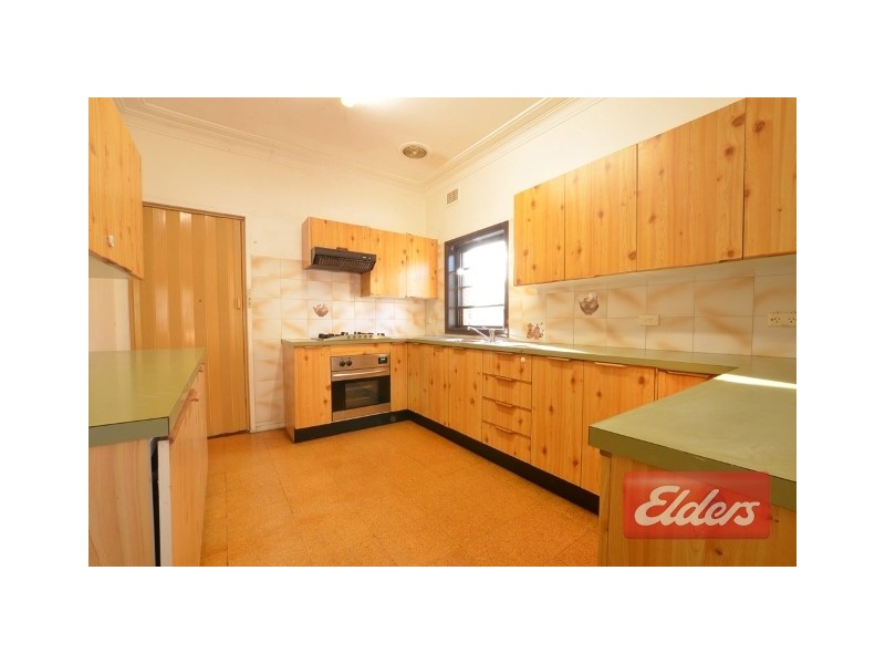 174 Binalong Road, Toongabbie NSW 2146