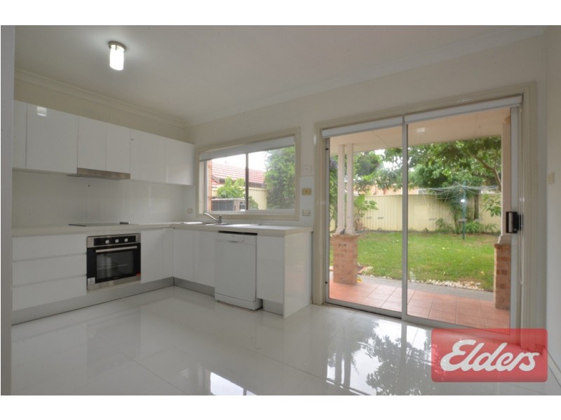 1/196 Targo Road, Girraween NSW 2145