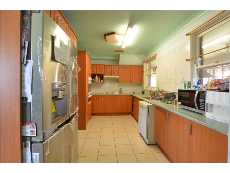 60 Tungarra Road, Girraween NSW 2145