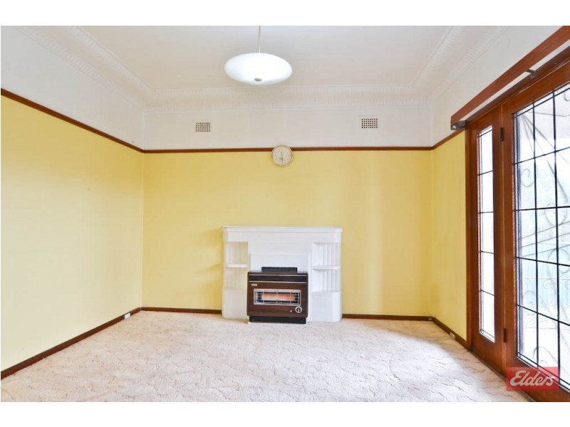 41 Barangaroo Road, Toongabbie NSW 2146