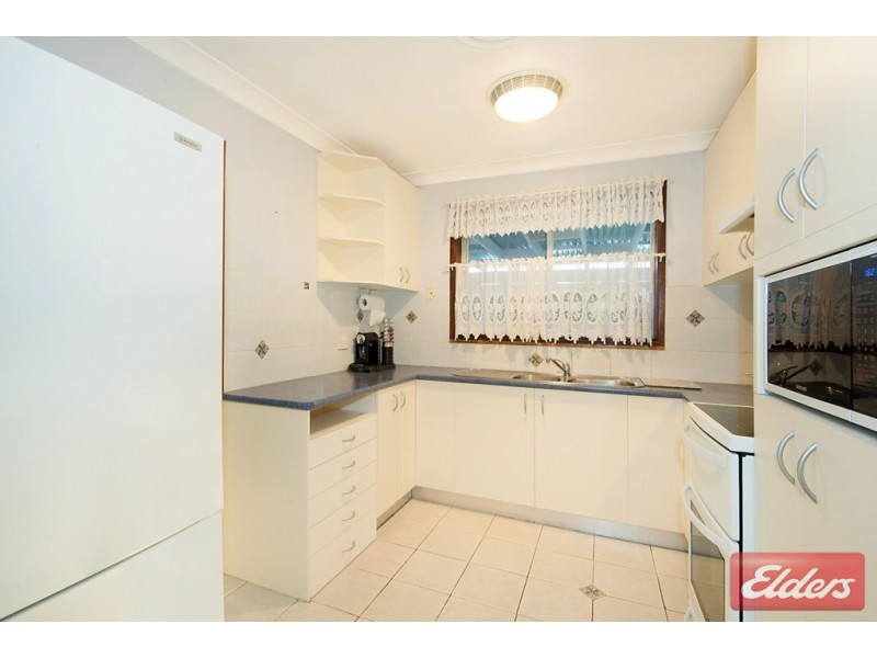 17 Tucks Road, Toongabbie NSW 2146