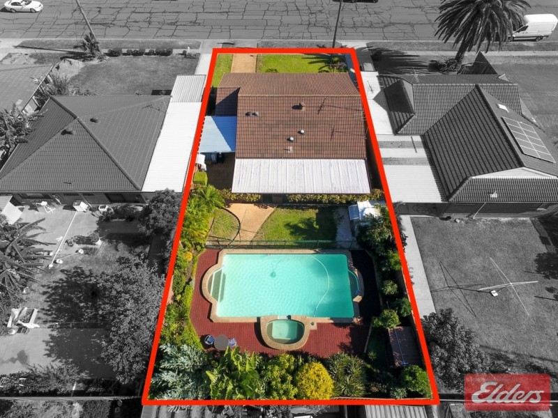 17 Tucks Road, Toongabbie NSW 2146