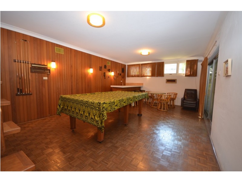 33 Binalong Road, Pendle Hill NSW 2145