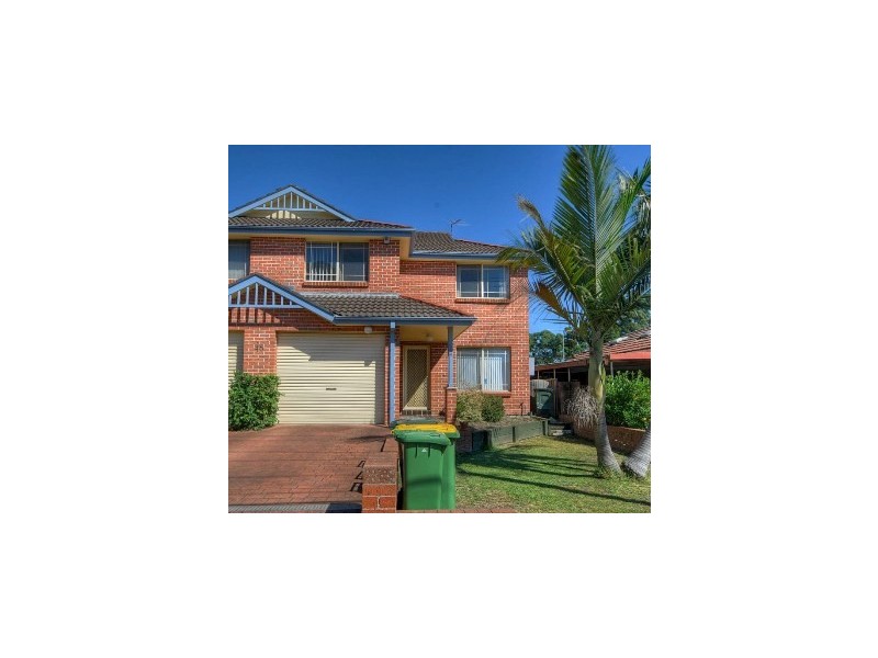 2/46 Reynolds Street, Toongabbie NSW 2146