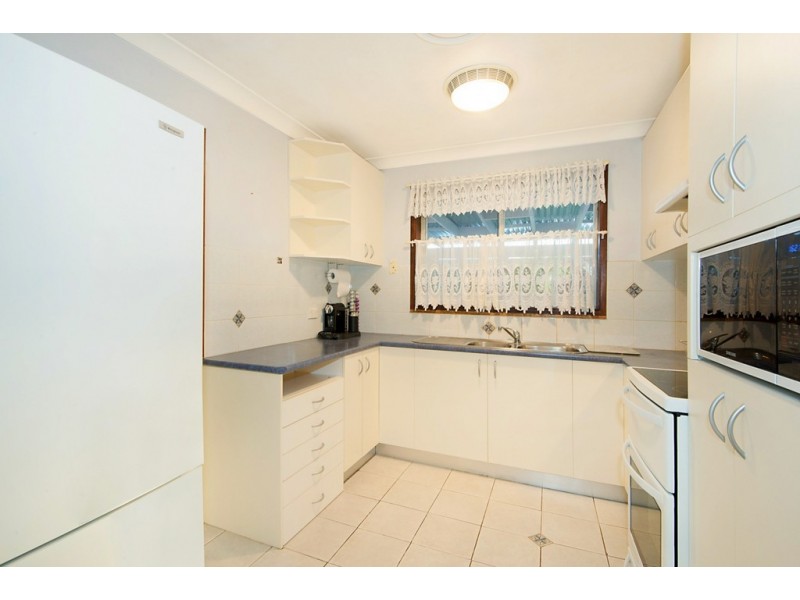 17 Tucks Road, Toongabbie NSW 2146