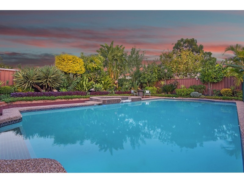 17 Tucks Road, Toongabbie NSW 2146