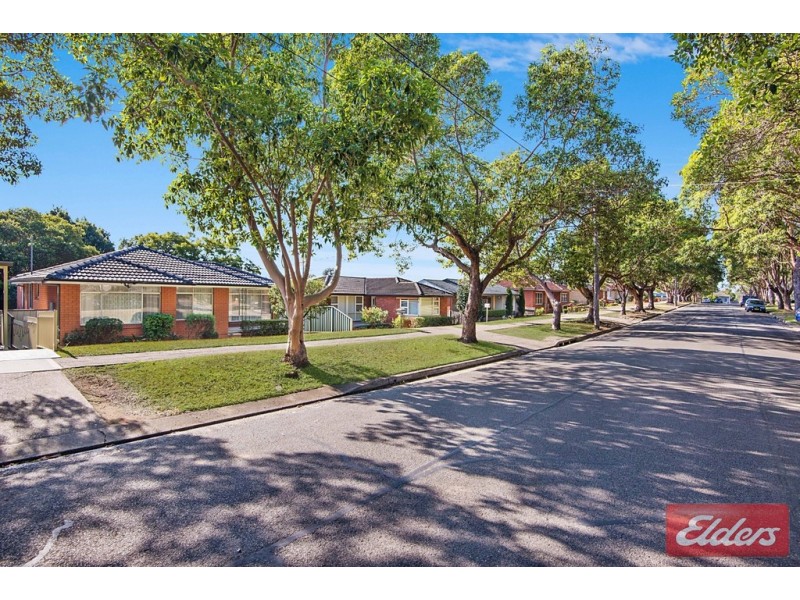 18 Favell Street, Toongabbie NSW 2146