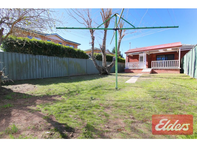 28 Lamonerie Street, Toongabbie NSW 2146