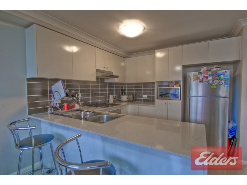 12 Daley Street, Pendle Hill NSW 2145