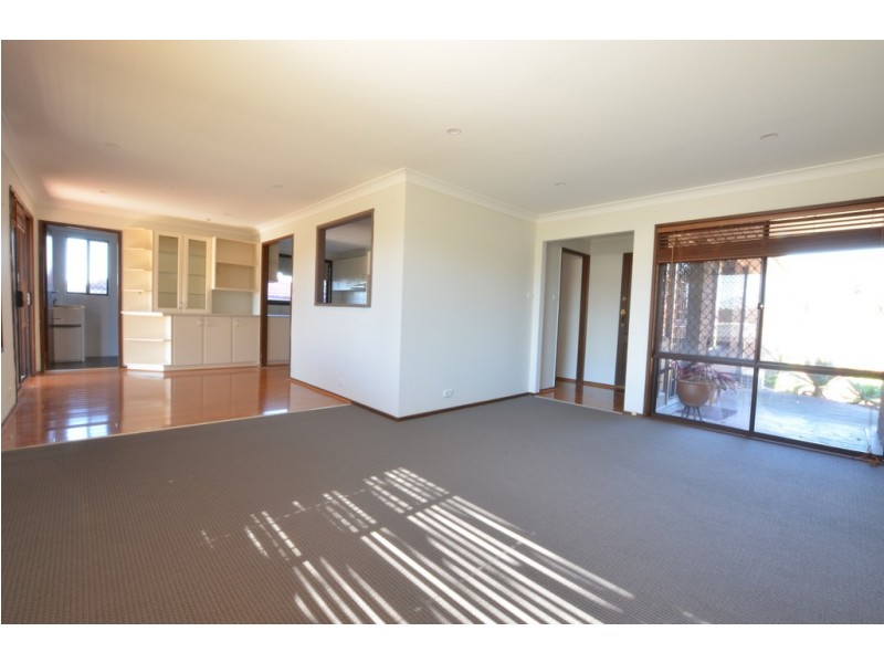 24 Winnipeg Street, Seven Hills NSW 2147