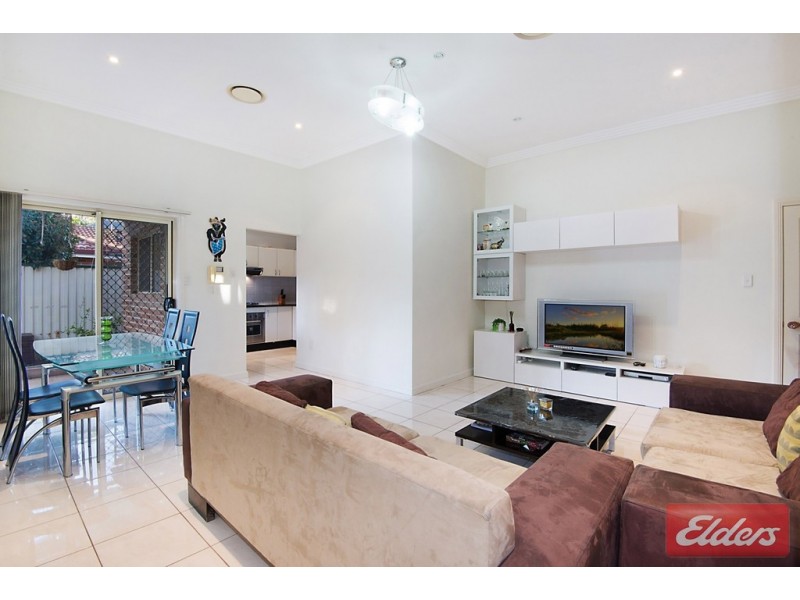 7a Carinya Road, Girraween NSW 2145