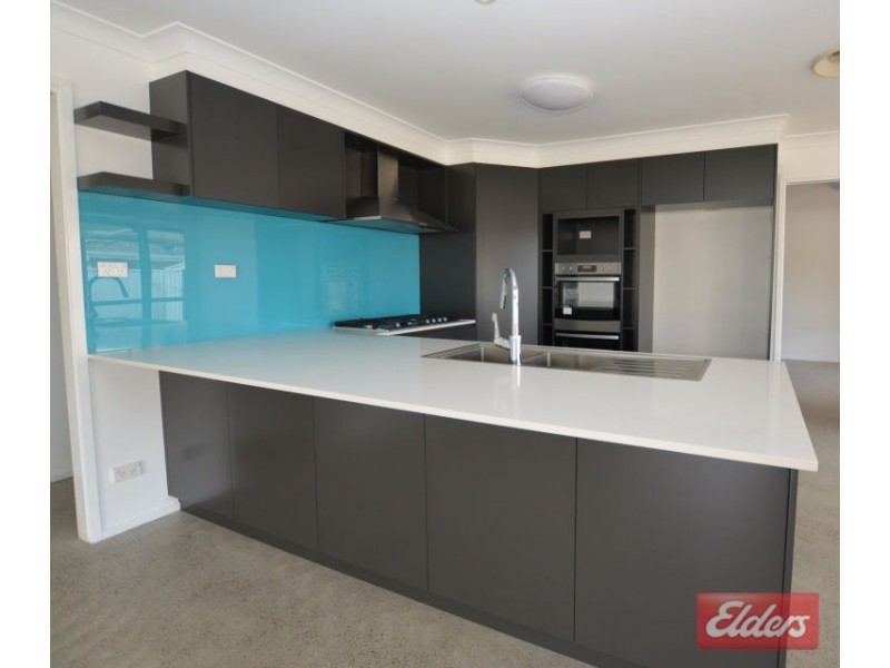 11 Kiber Drive, Glenmore Park NSW 2745