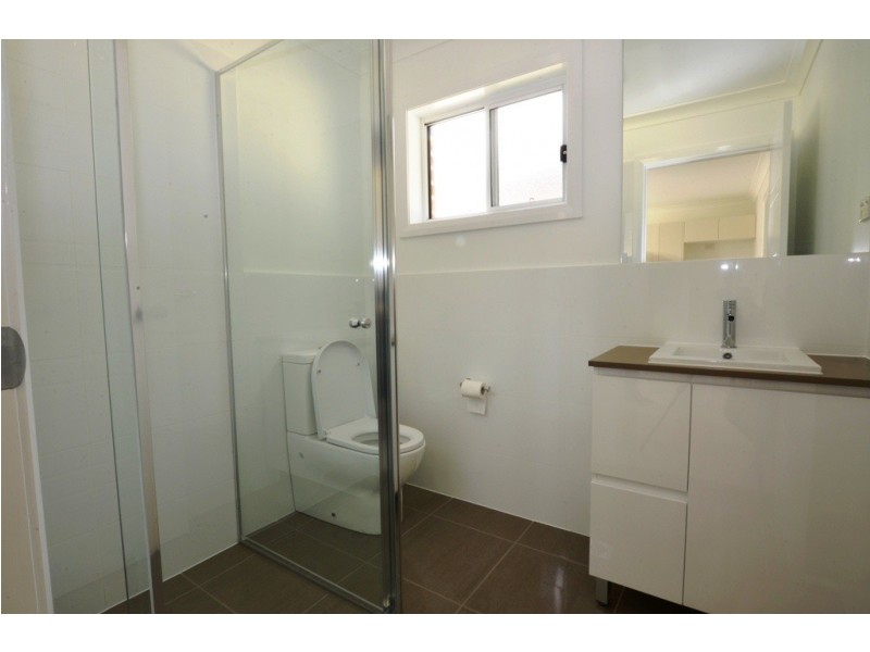 30a Derbyshire Avenue, Toongabbie NSW 2146