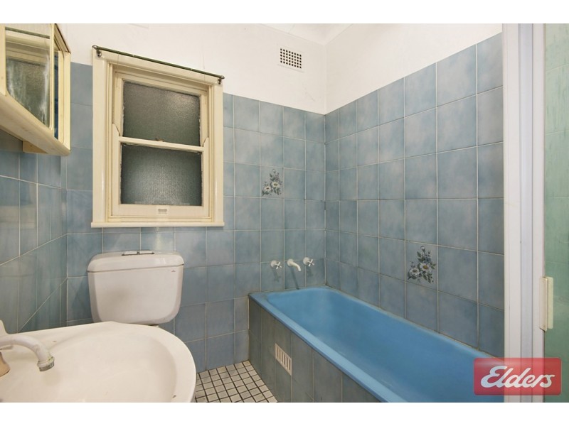 16 Scott Street, Toongabbie NSW 2146