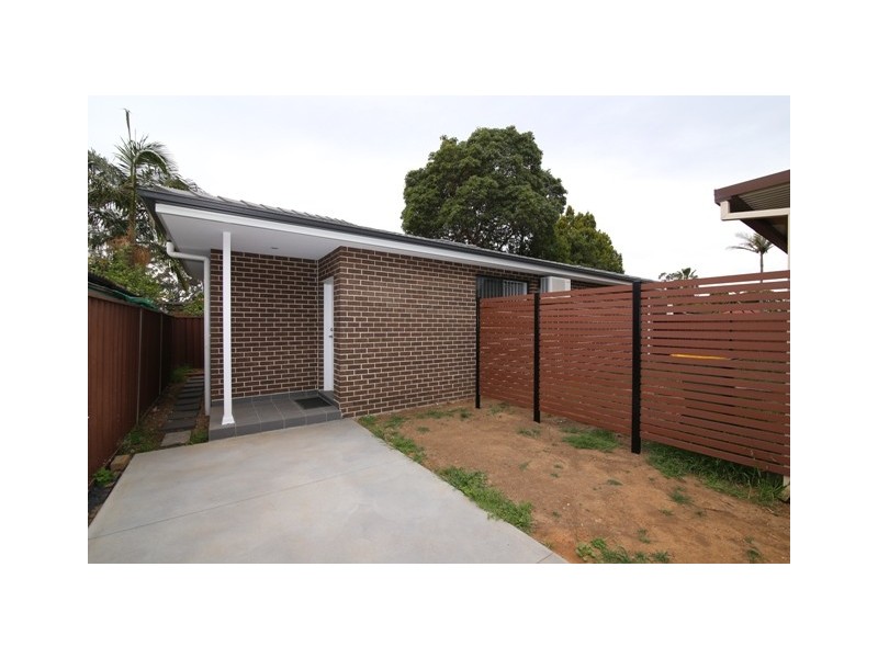 39A Greenmeadows Crescent, Toongabbie NSW 2146